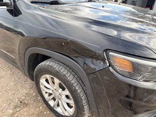 2019 Jeep Cherokee Latitude FWD - Primary Damage Straight On Image